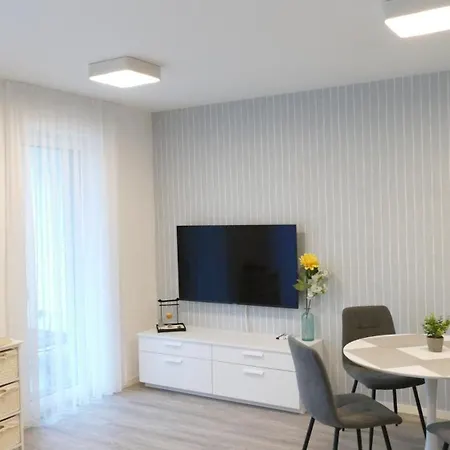 Apartamento Mistral 103 *